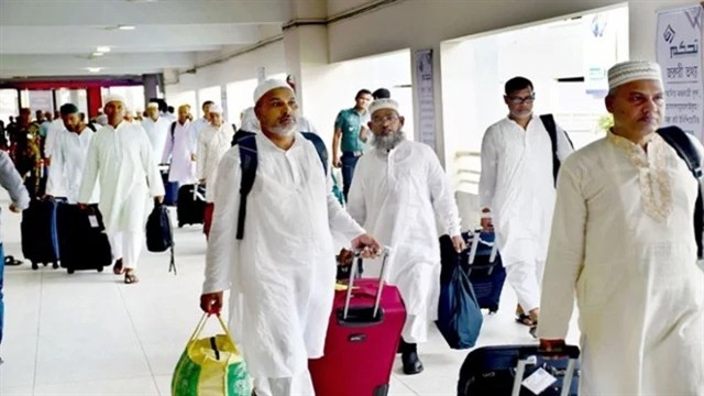 সৌদি পৌঁছেছেন ২৫ হাজারের বেশি হজযাত্রী