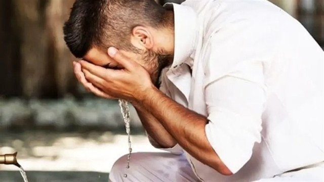 যেসব ইবাদতের জন্য অজু বাধ্যতামূলক