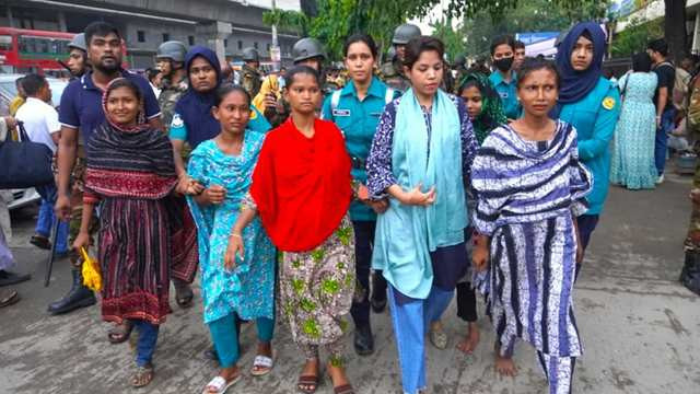 সেনা অভিযানে নারী মাদক ব্যবসায়ী চক্র গ্রেফতার